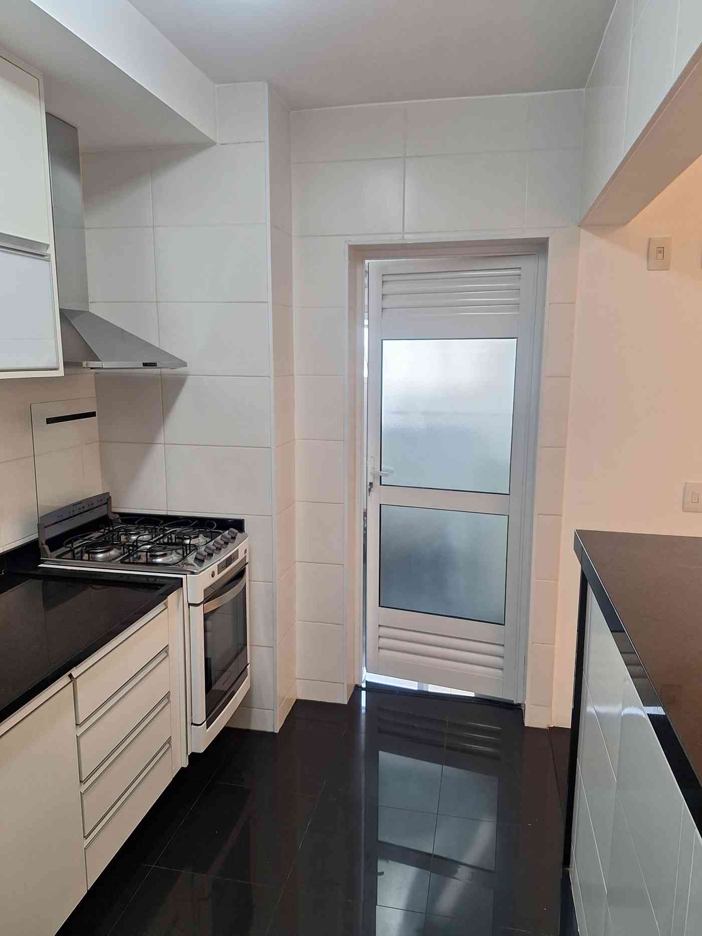 APARTAMENTO COM VARANDA GOURMET!