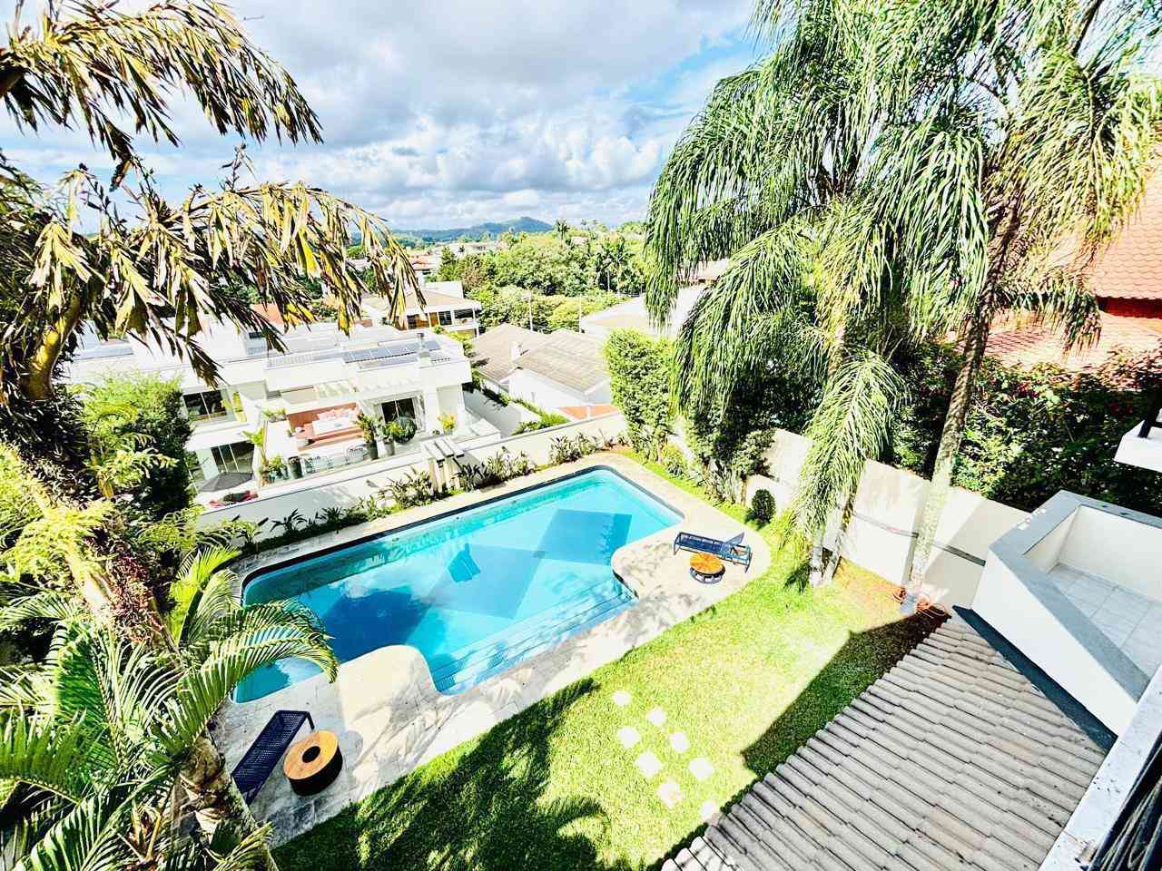 LINDA CASA EM ALPHAVILLE!