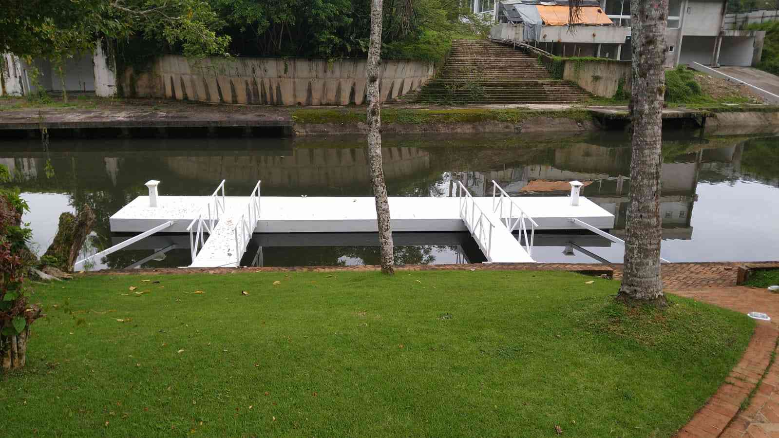 ALTO PADRÃO NO GUARUJÁ!