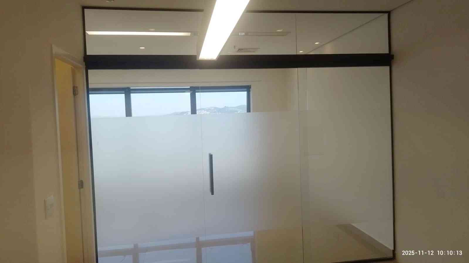 SALA NO CENTRO DE ALPHAVILLE!