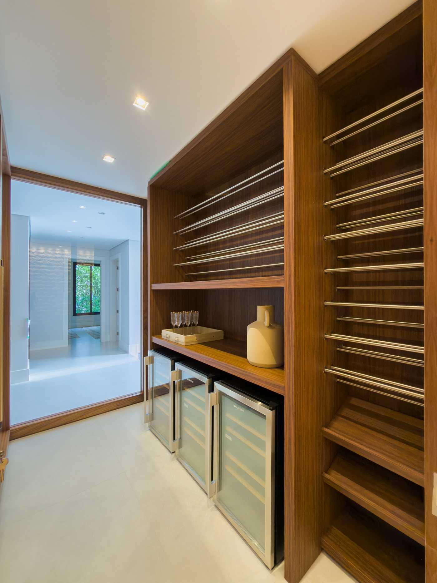 CASA EM CONDOMÍNIO ALTO PADRÃO!