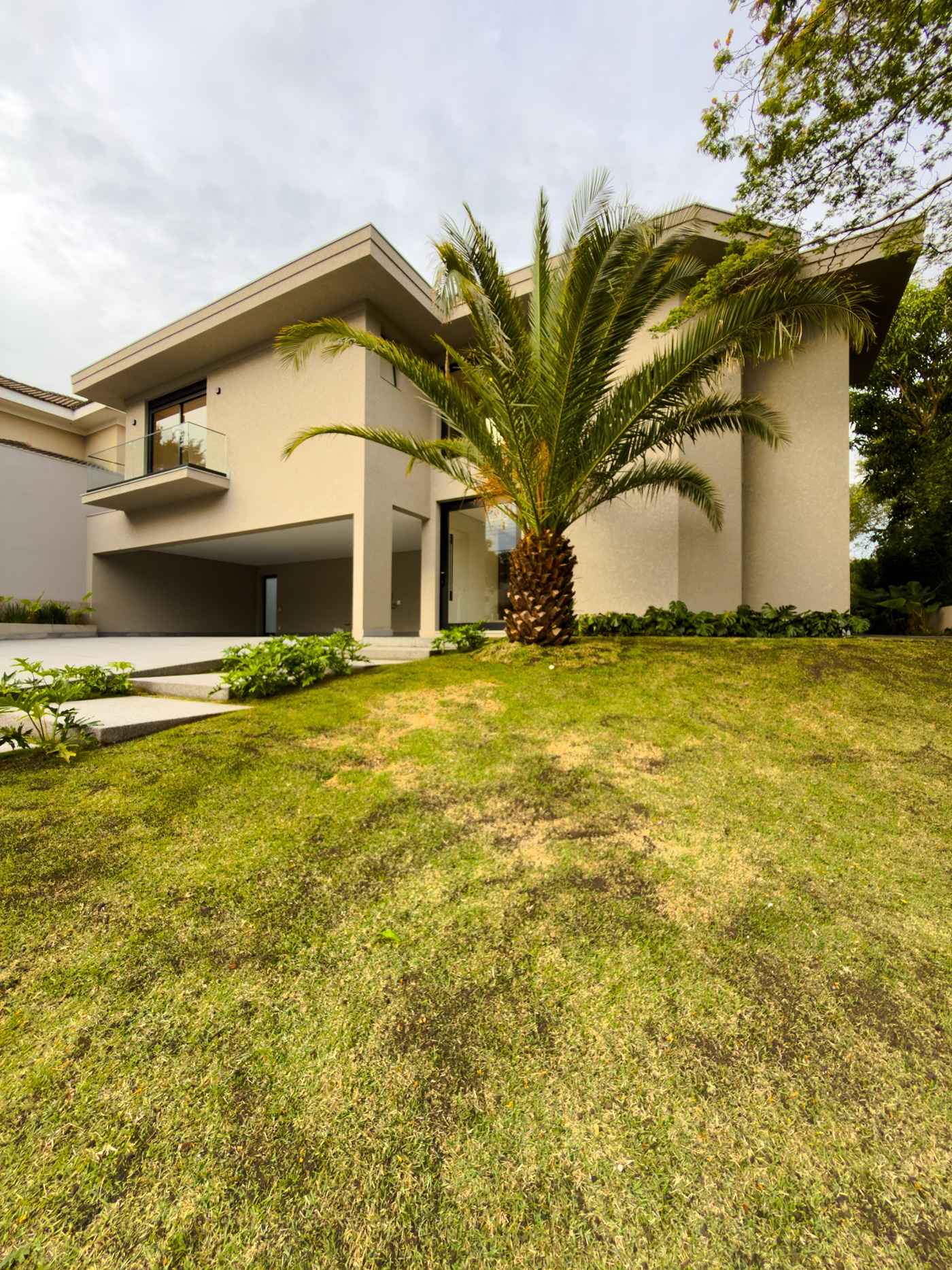 CASA EM CONDOMÍNIO ALTO PADRÃO!