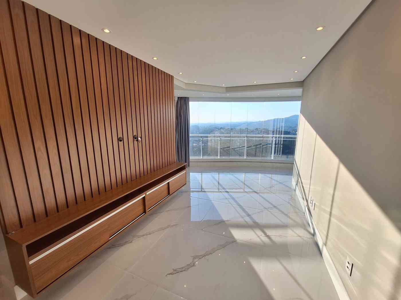 APARTAMENTO NO ED. WAVE