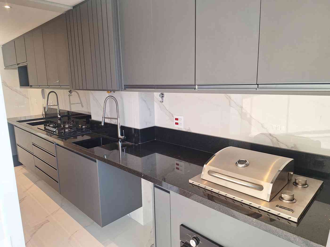 APARTAMENTO NO ED. WAVE