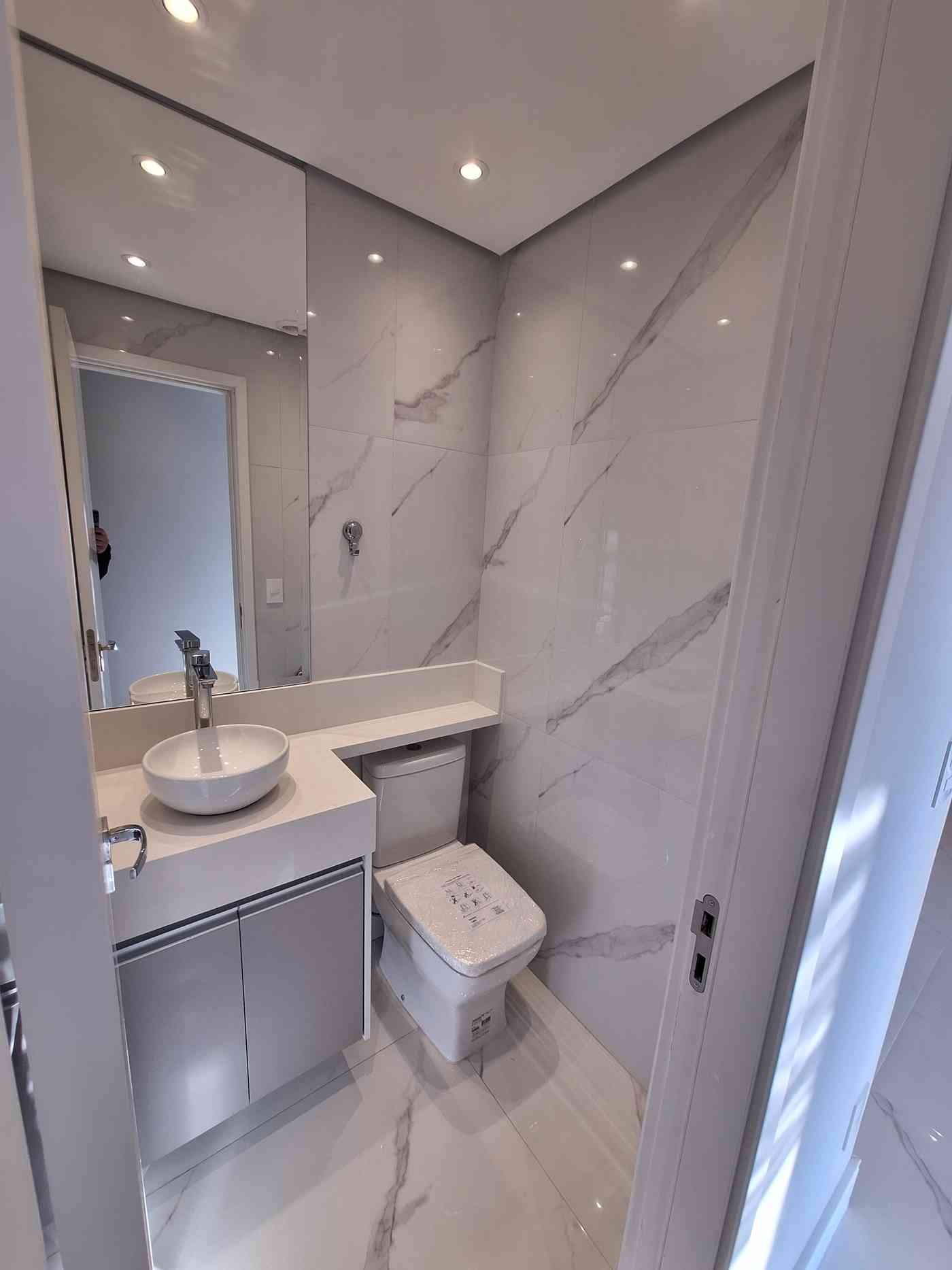 APARTAMENTO NO ED. WAVE