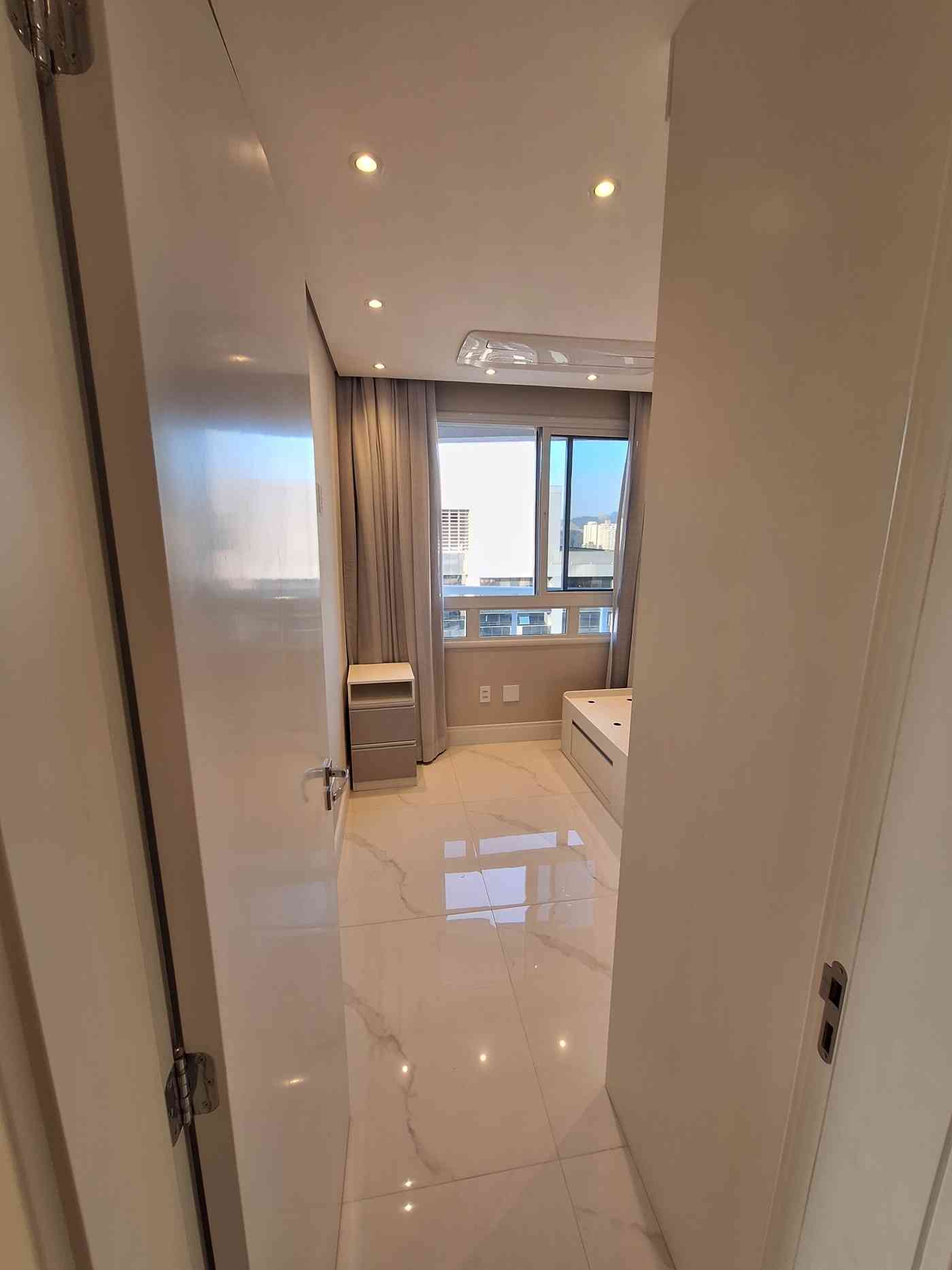 APARTAMENTO NO ED. WAVE