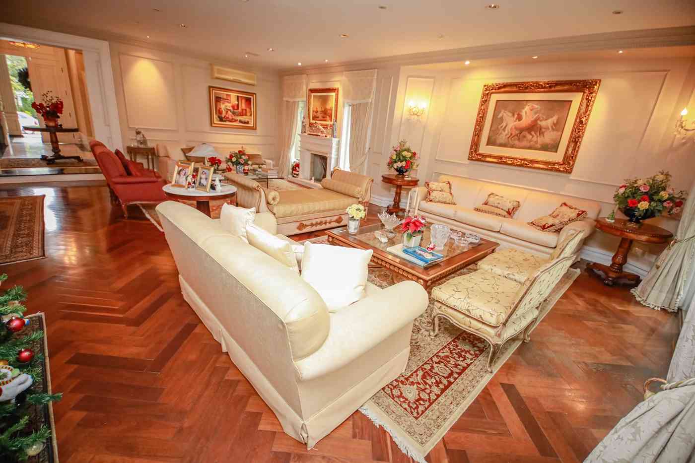 CASA ALTO PADRÃO!