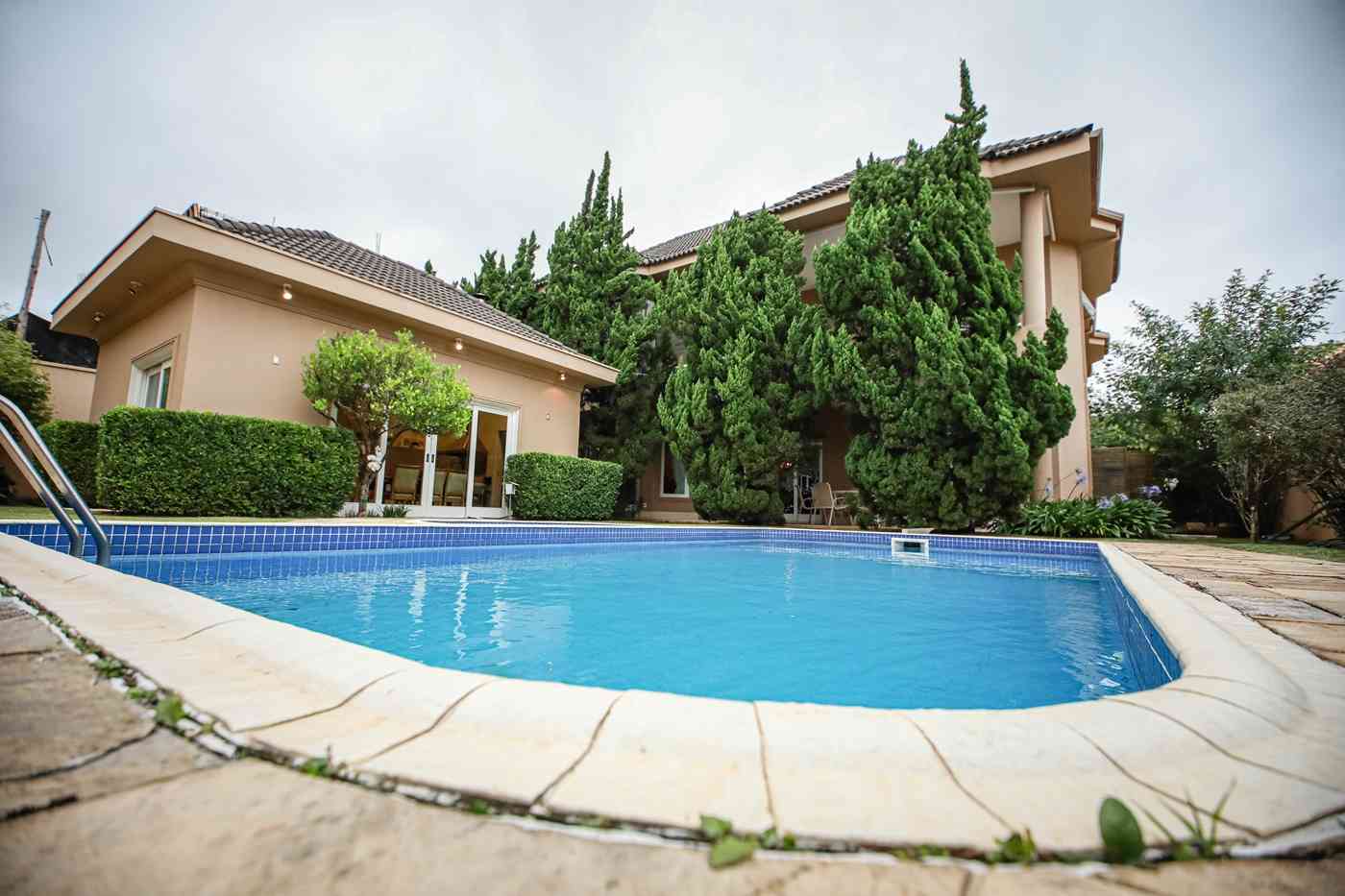 CASA ALTO PADRÃO!