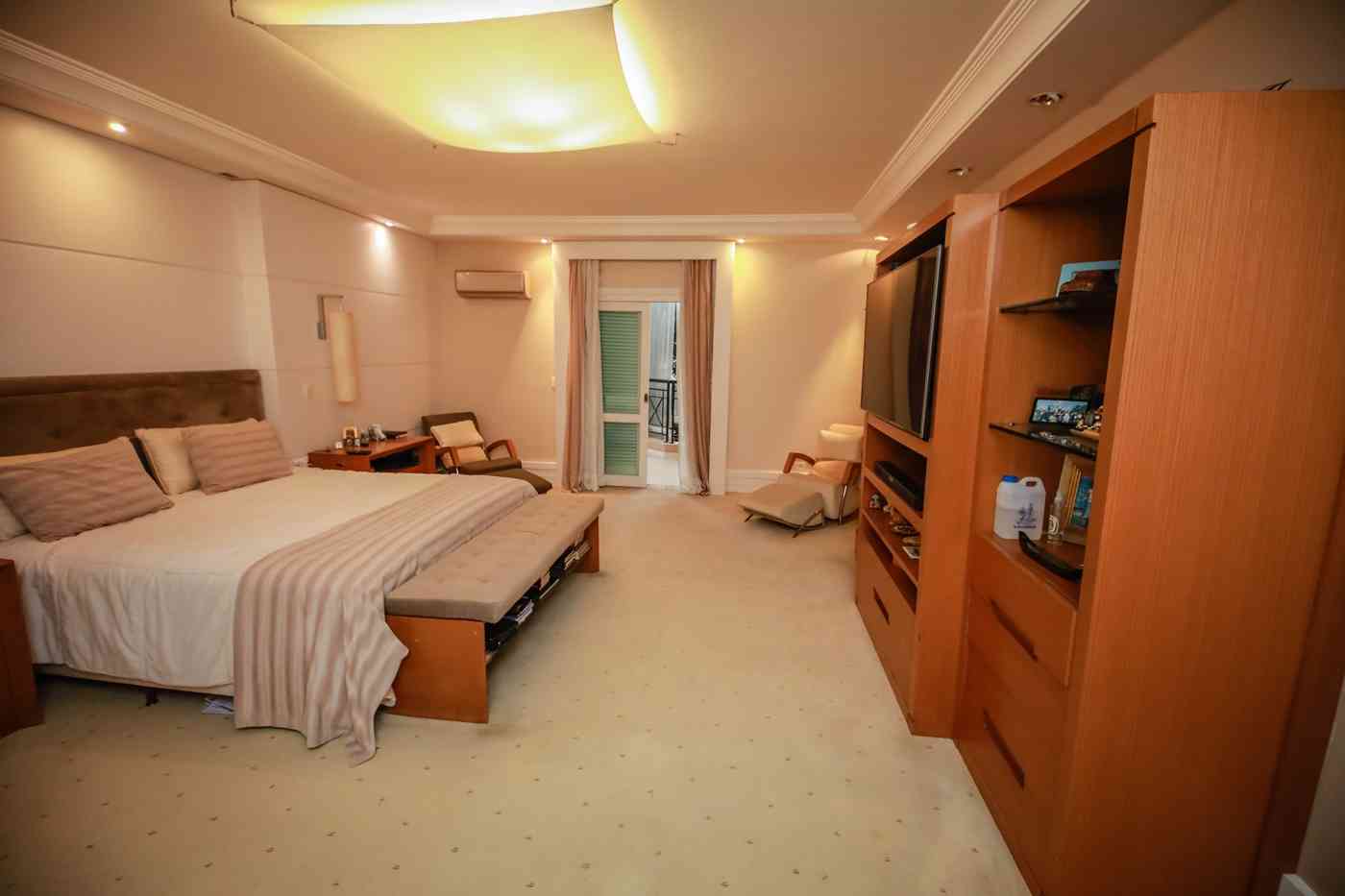 CASA ALTO PADRÃO!