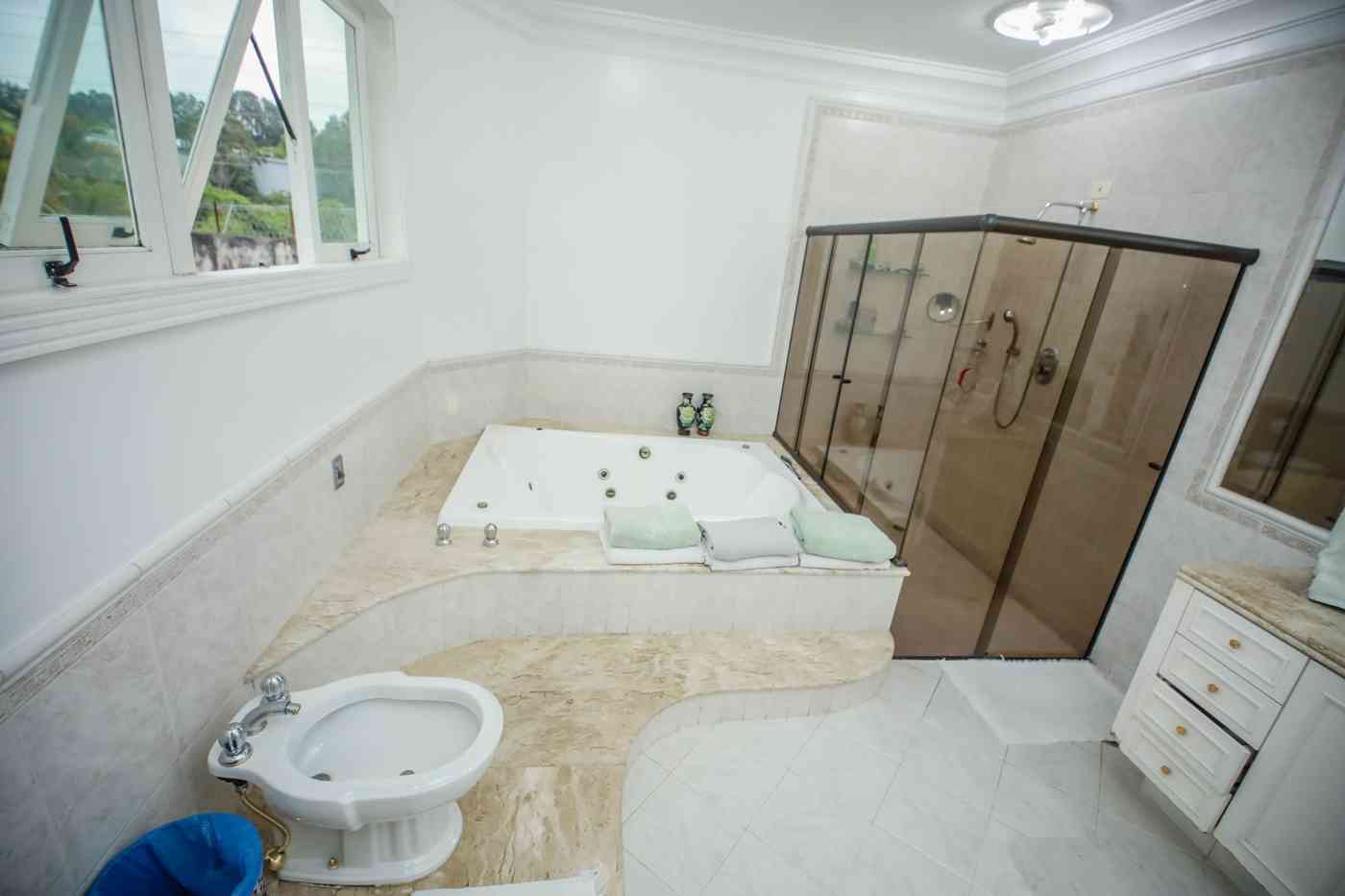 CASA ALTO PADRÃO!
