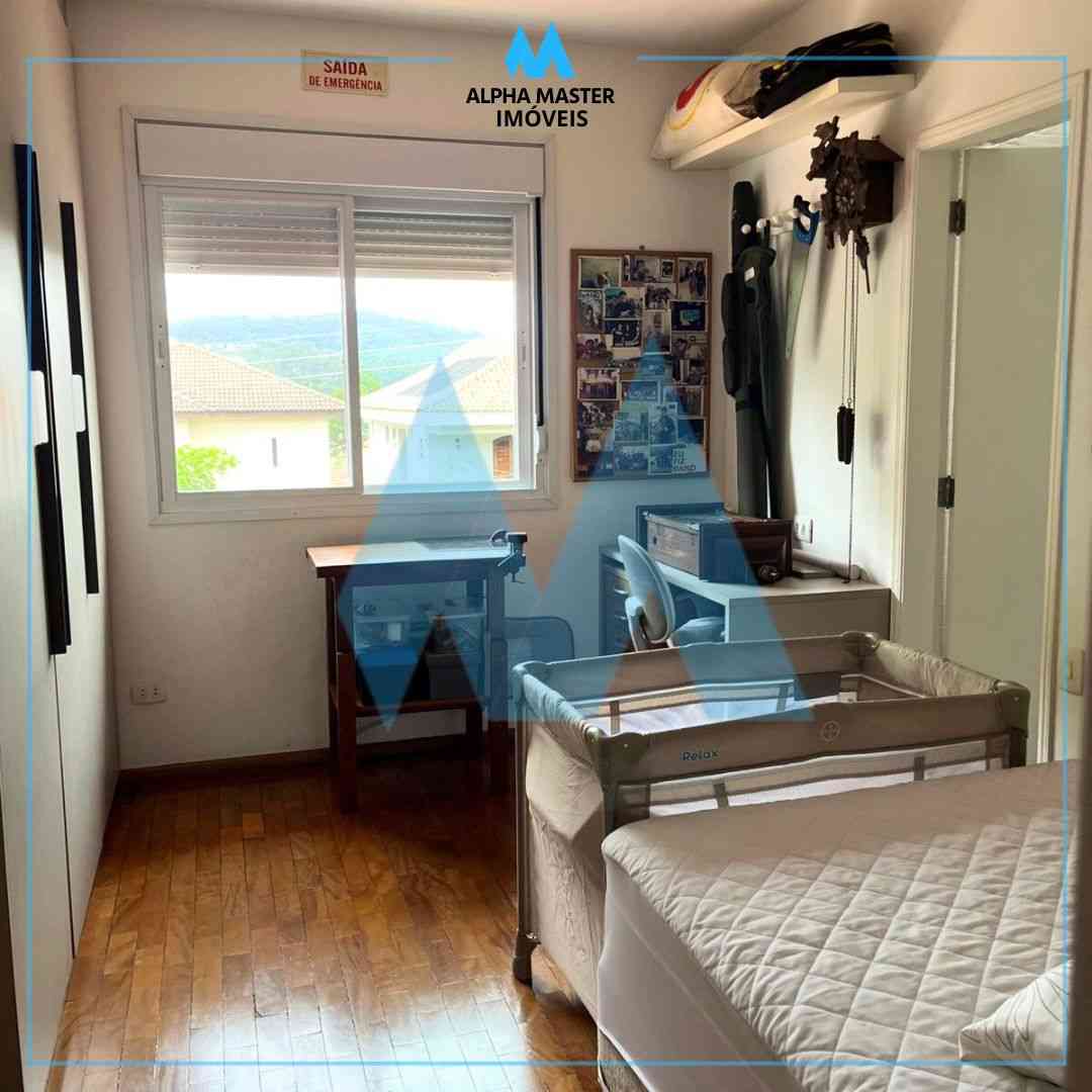 CASA COM SUÍTE NO TÉRREO!