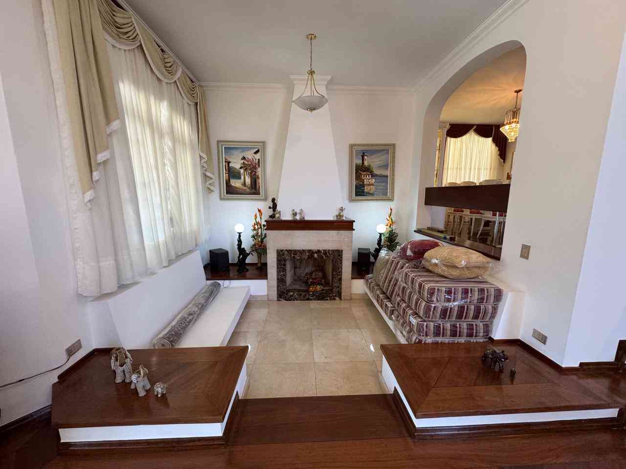 CASA MOBILIADA!