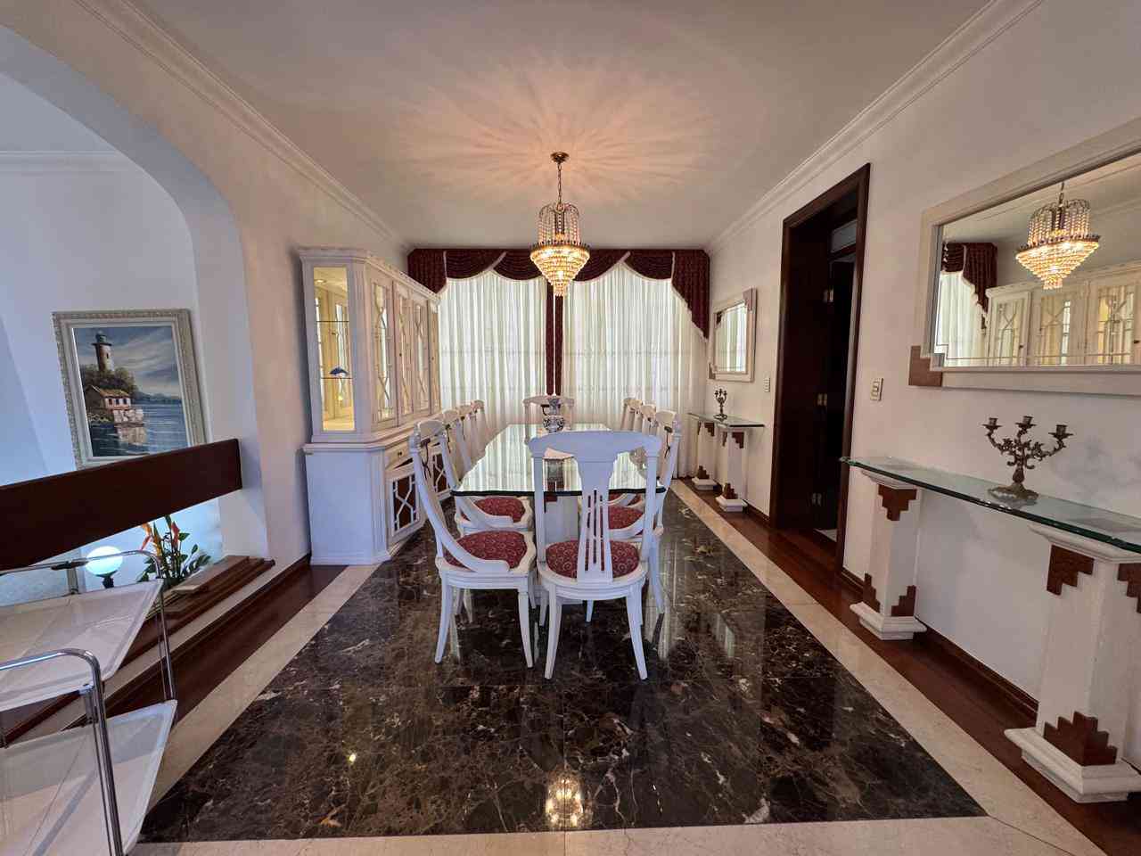 CASA MOBILIADA!