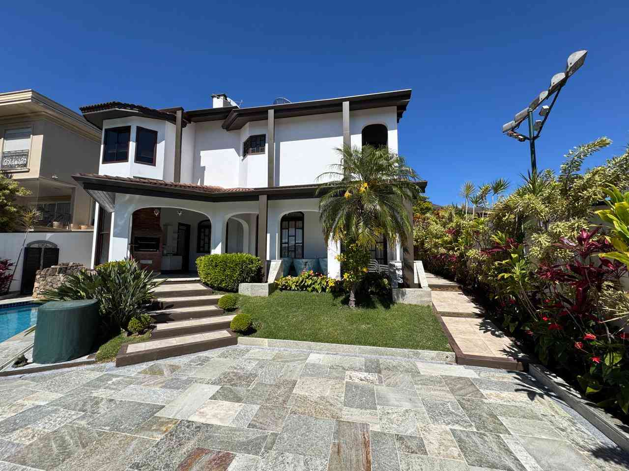 CASA MOBILIADA!