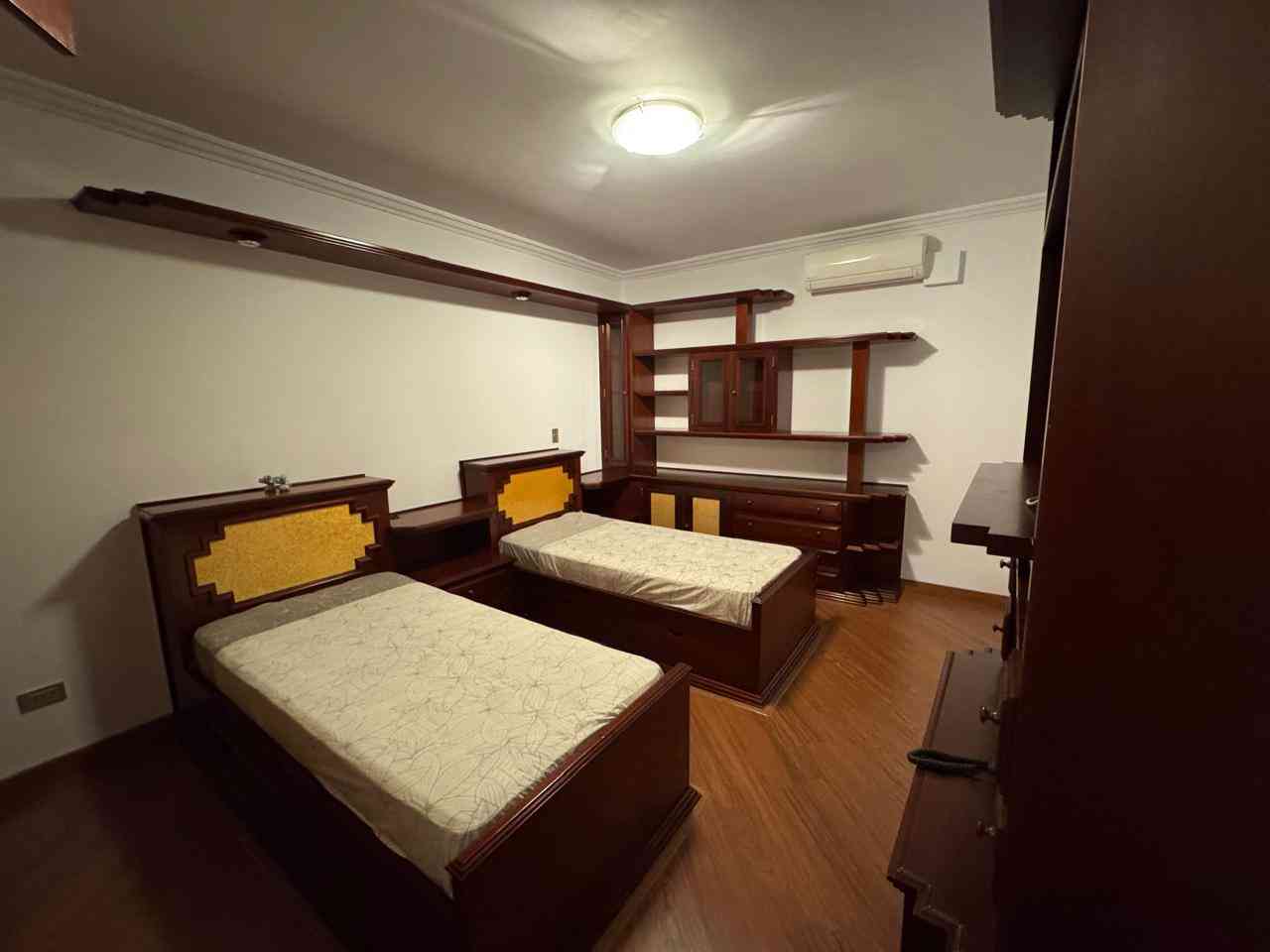 CASA MOBILIADA!
