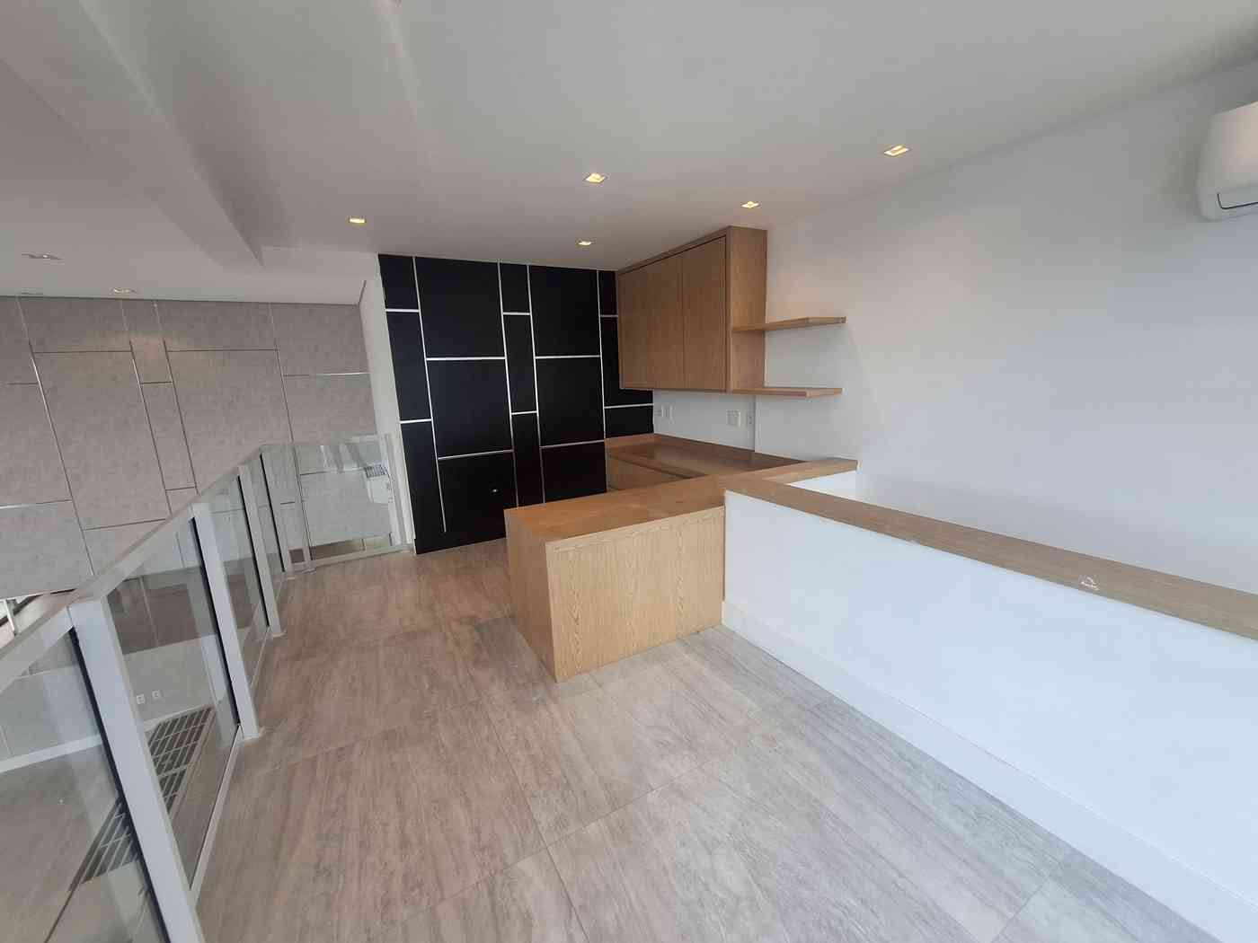 PRÉDIO NOVO, DUPLEX!
