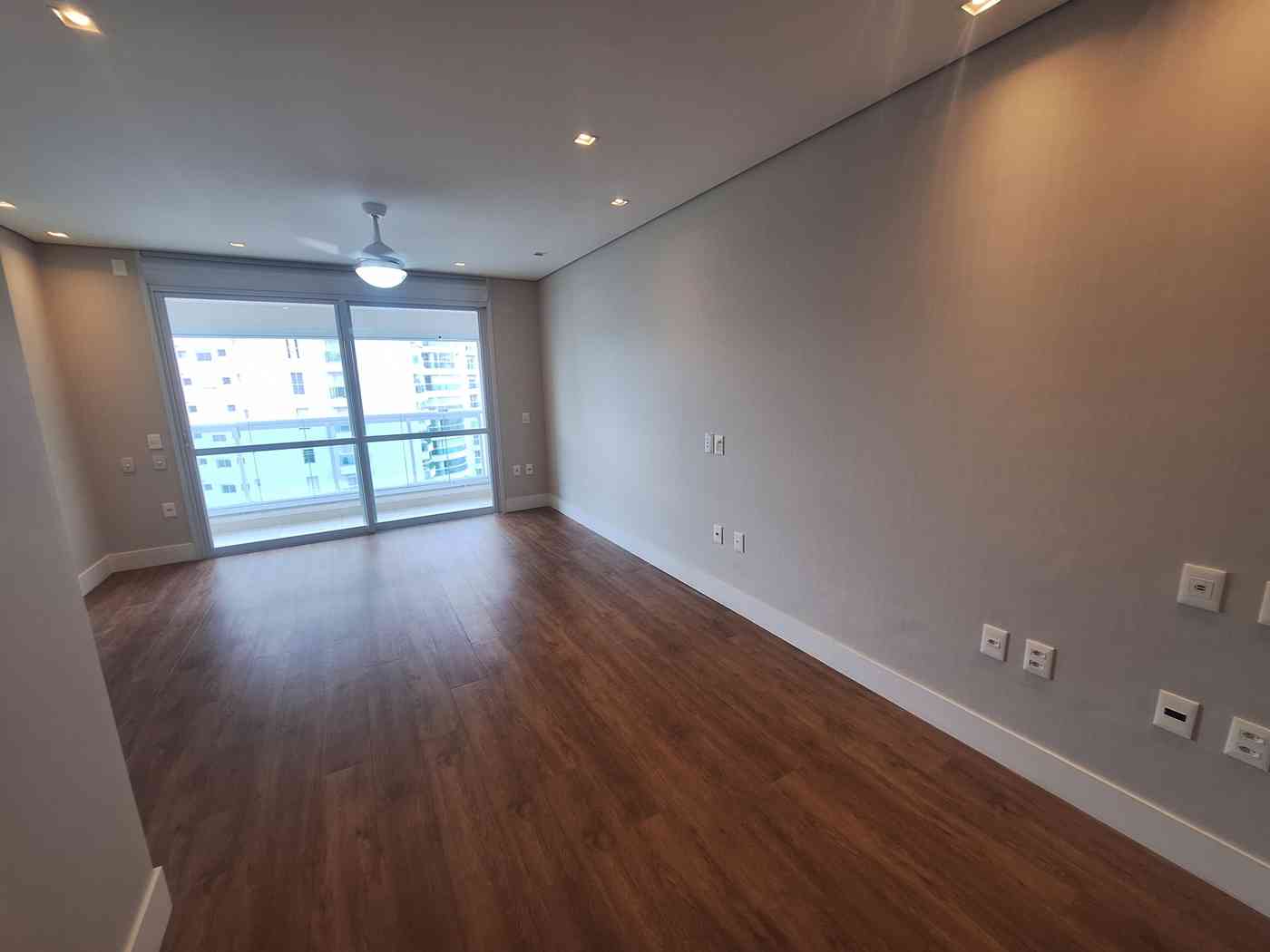 PRÉDIO NOVO, DUPLEX!