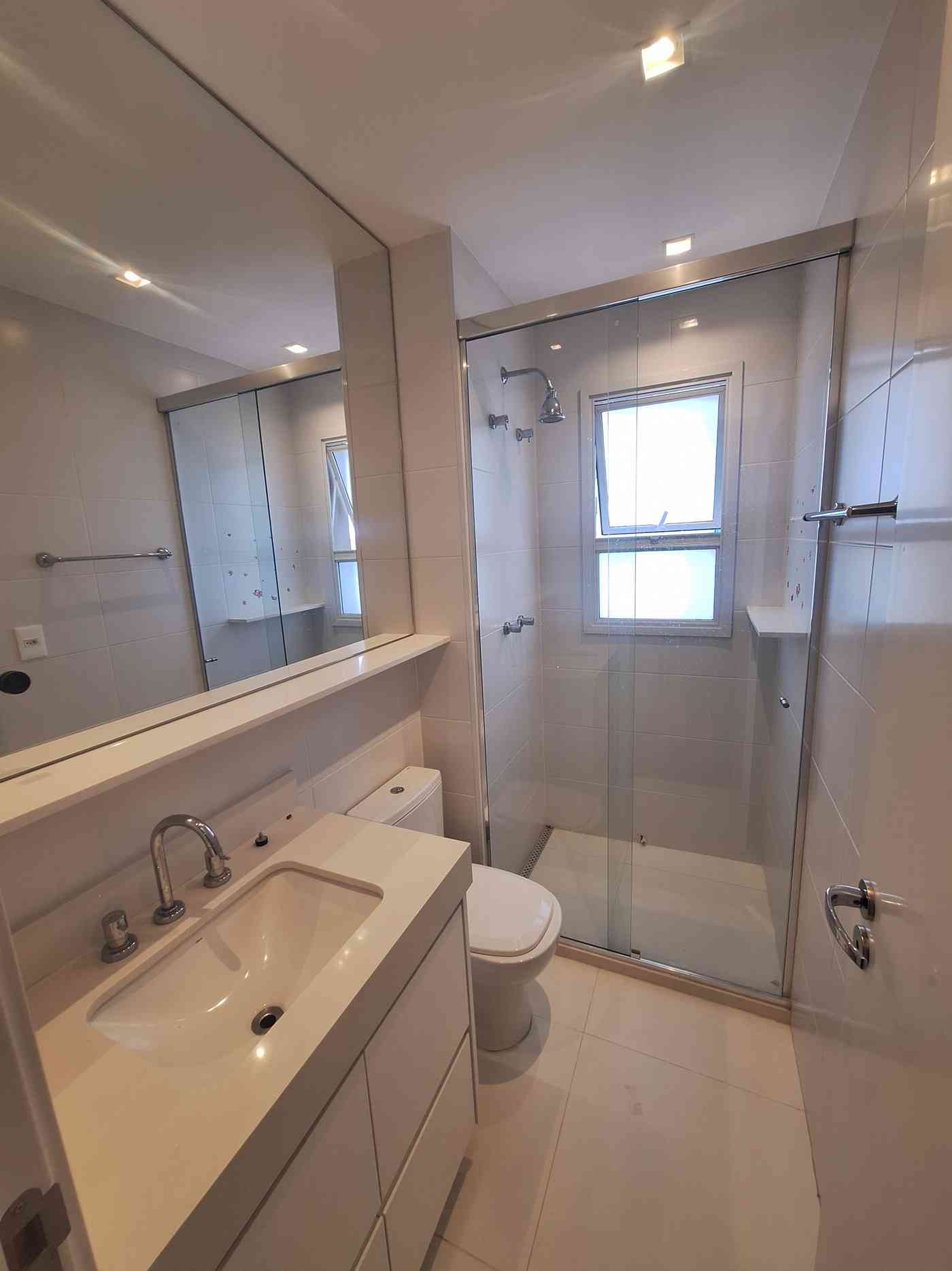 PRÉDIO NOVO, DUPLEX!