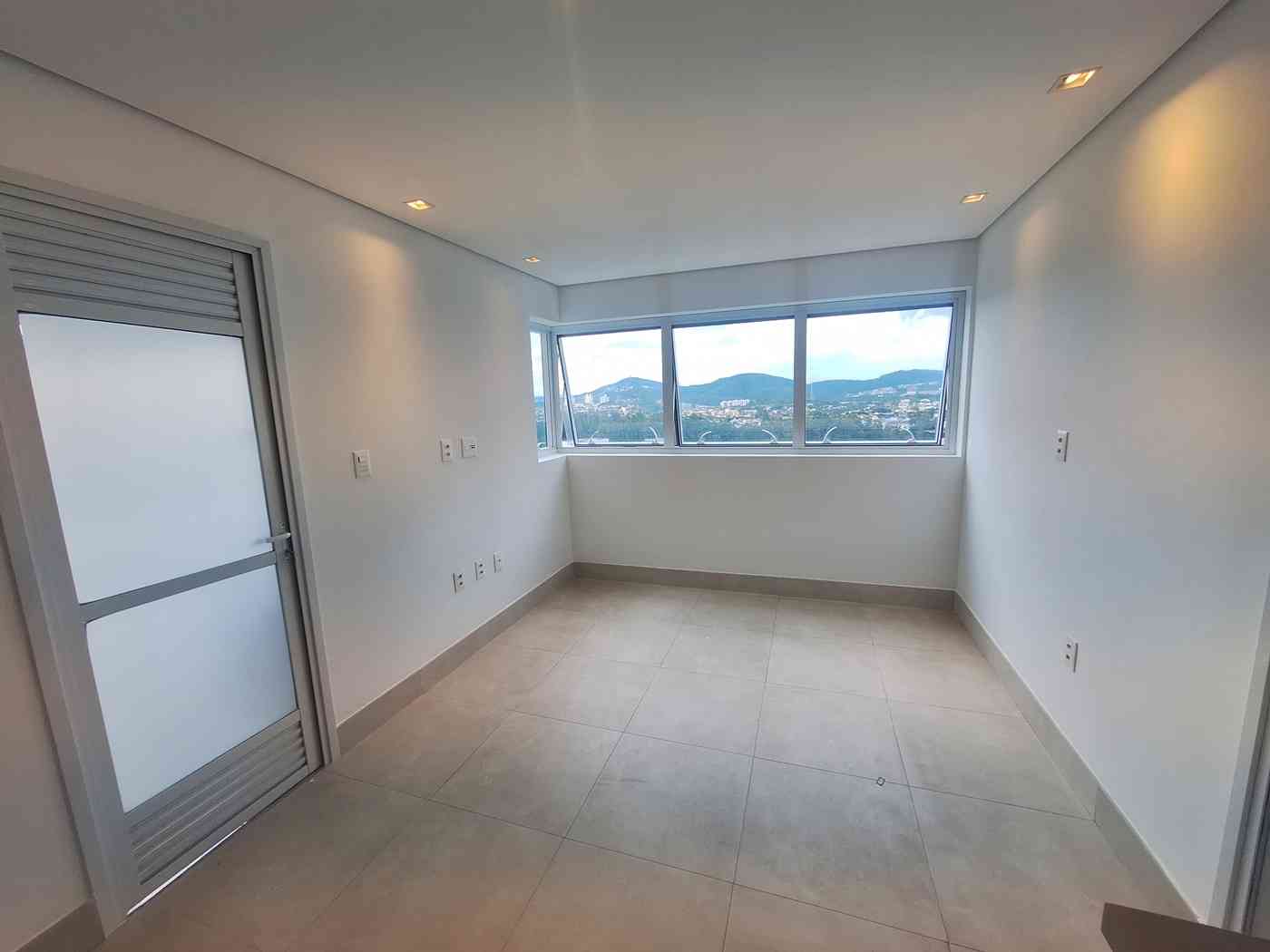 PRÉDIO NOVO, DUPLEX!