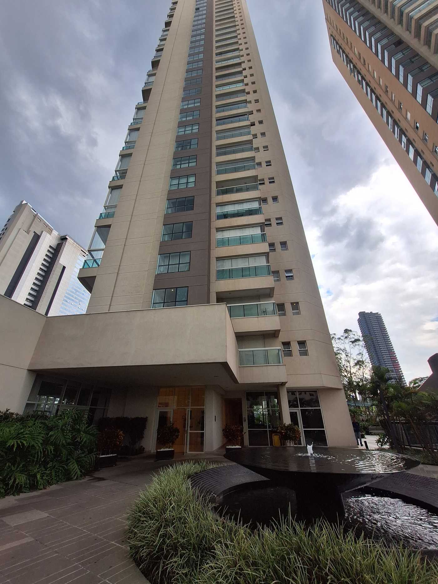 PRÉDIO NOVO, DUPLEX!