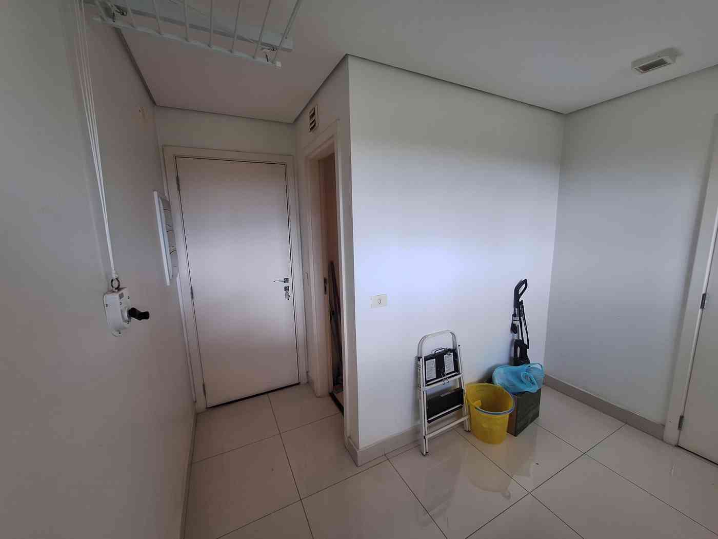 APARTAMENTO COM 03 SUÍTES!