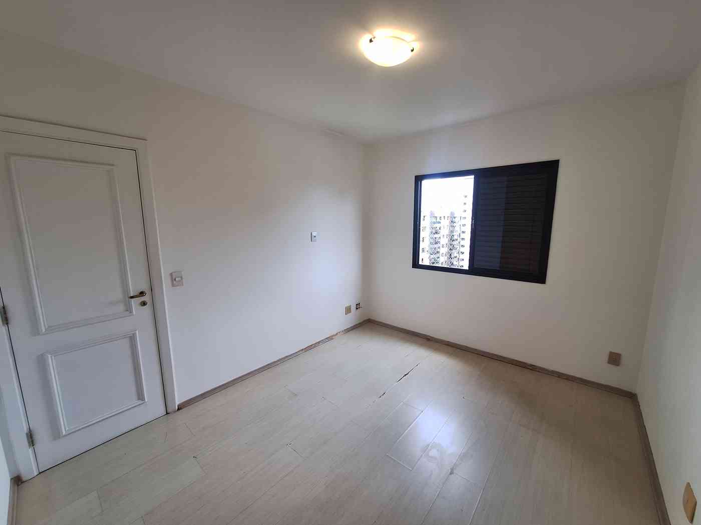 APARTAMENTO NO CENTRO DE ALPHAVILLE!