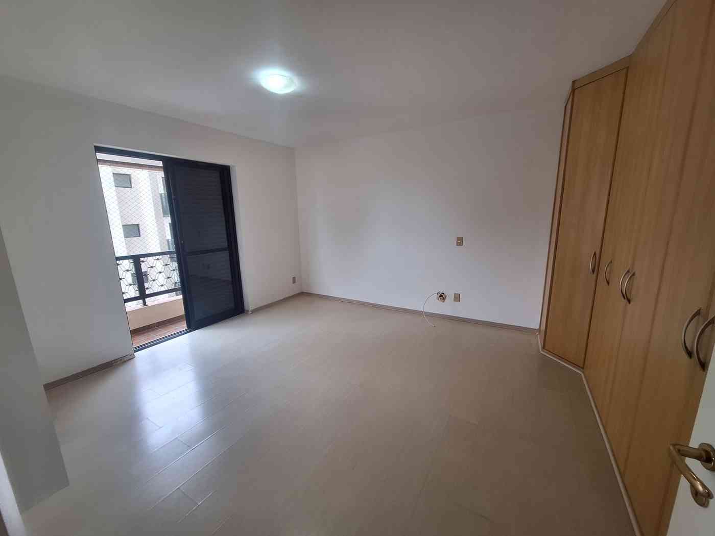 APARTAMENTO NO CENTRO DE ALPHAVILLE!