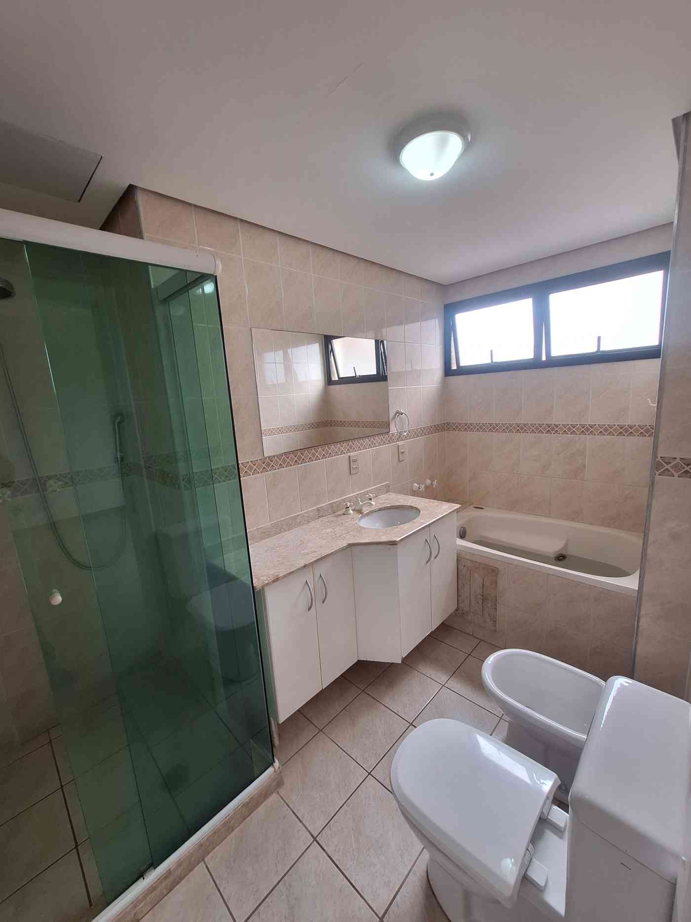 APARTAMENTO NO CENTRO DE ALPHAVILLE!