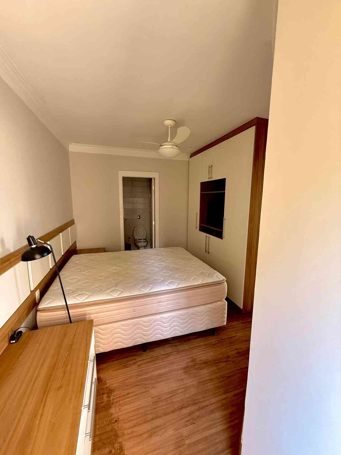 MOBILIADO NO CENTRO DE ALPHAVILLE!