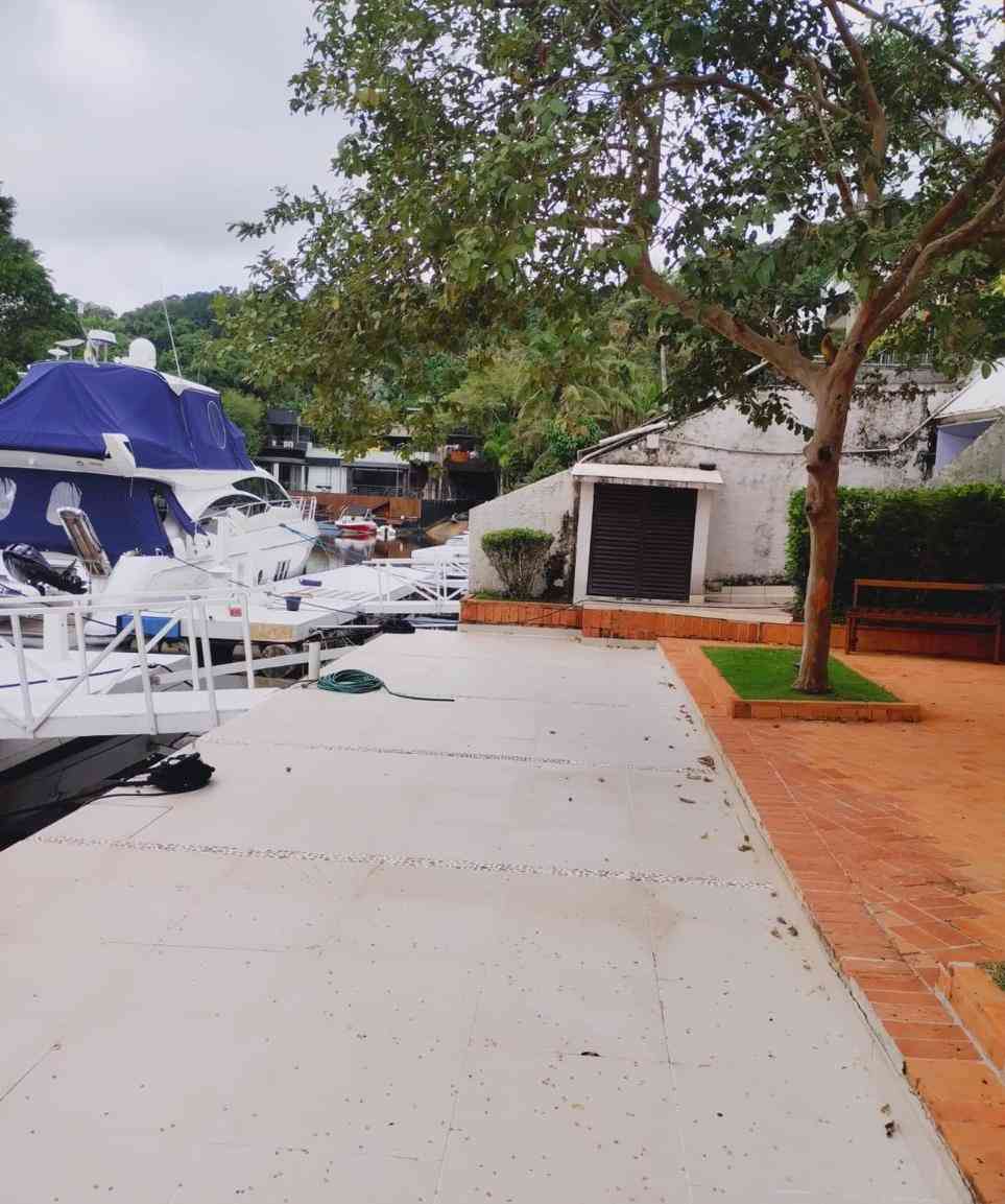 CASA COM PIER DE 65 PÉS!