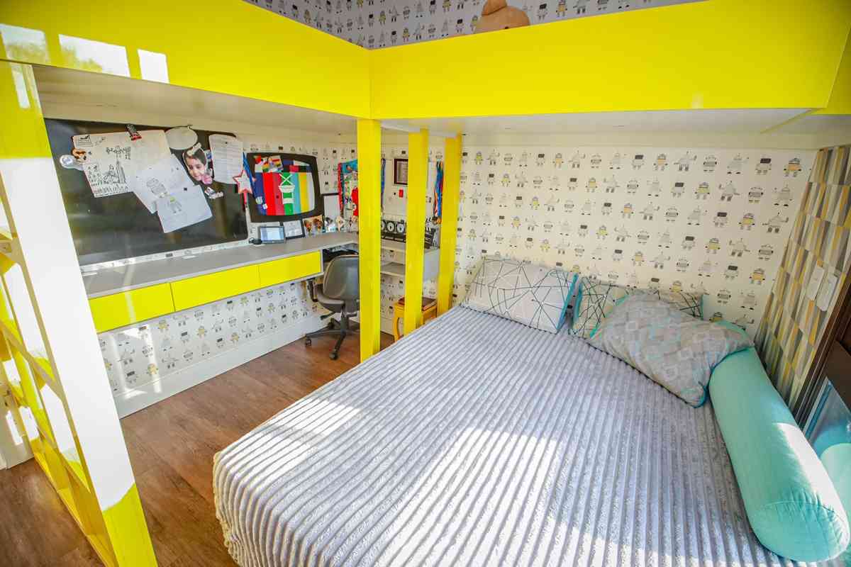 LINDA CASA EM CONDOMÍNIO ALTO PADRÃO!