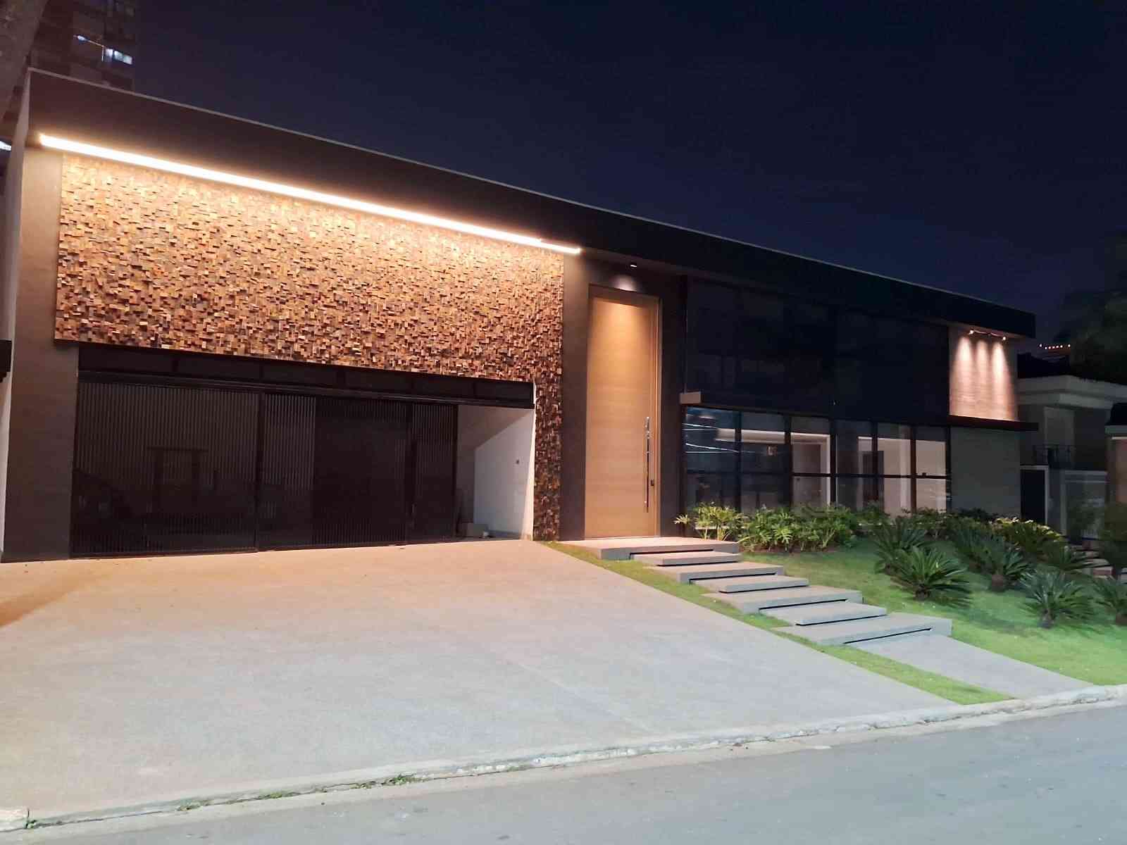 CASA ALTO PADRÃO!