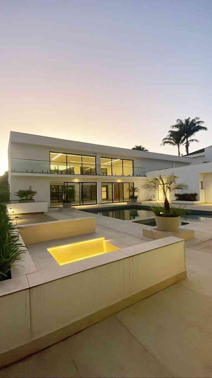 CASA ALTO PADRÃO!