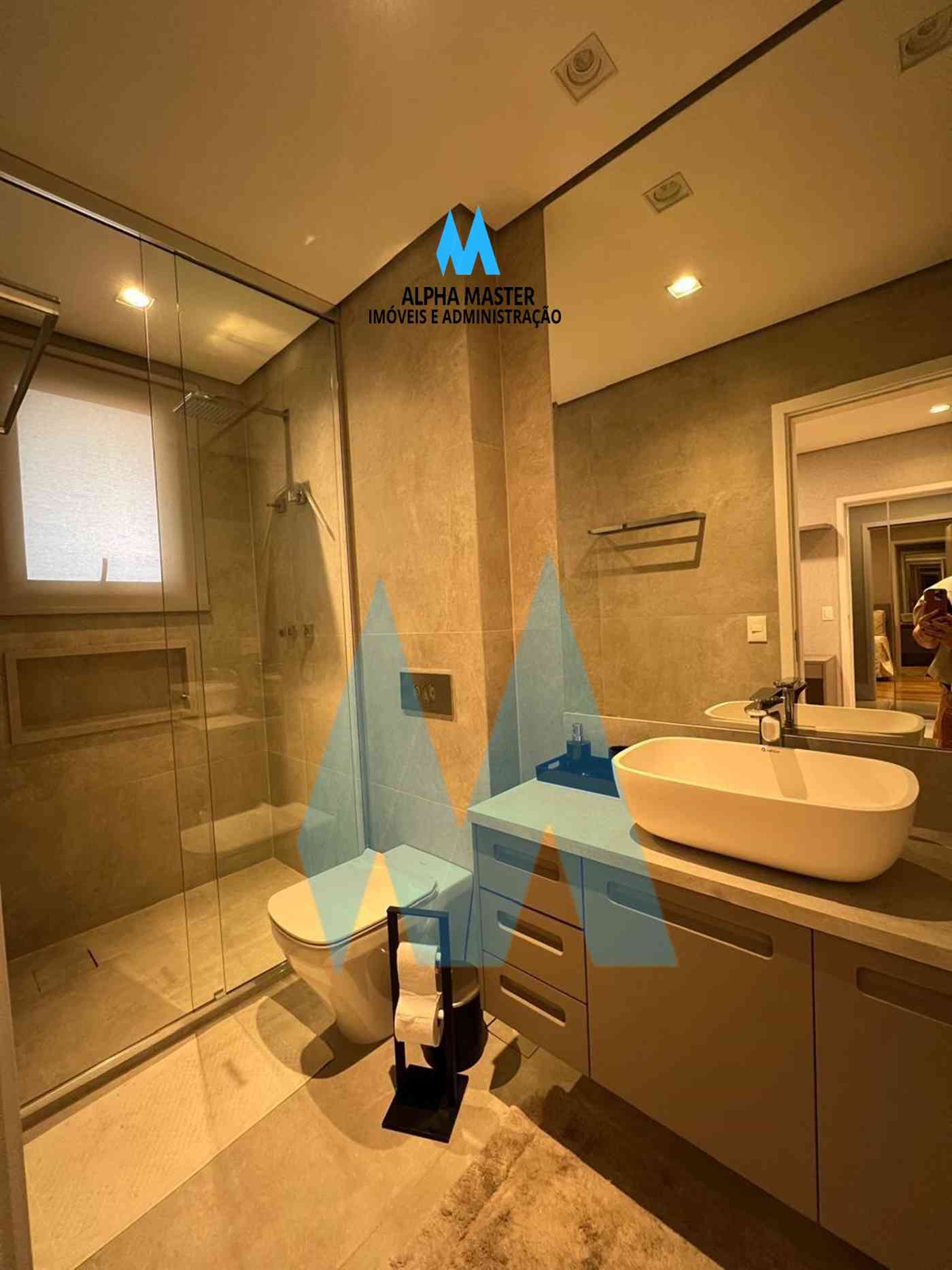 Apartamento mobiliado no Ed. Atria Alphaville - 03 suítes e 04 vagas