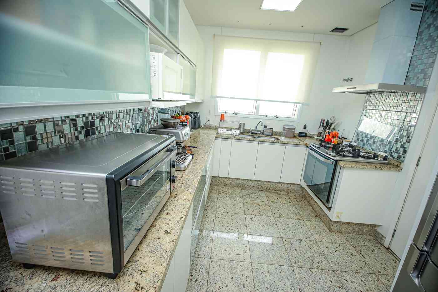 Varanda gourmet e piscina privativa!