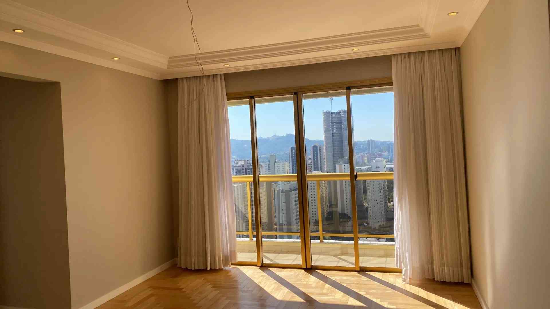 Último andar no centro de Alphaville!
