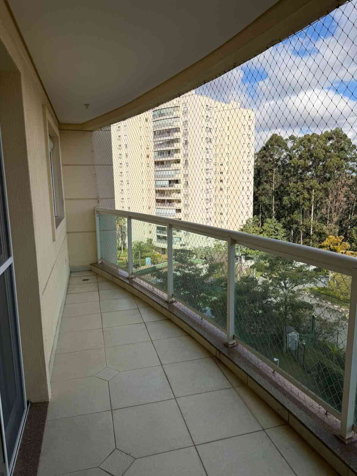 Apto 113m² no Resort Tamboré - 3 Dorms (1 Suíte), 2 Vagas e Lazer de Clube