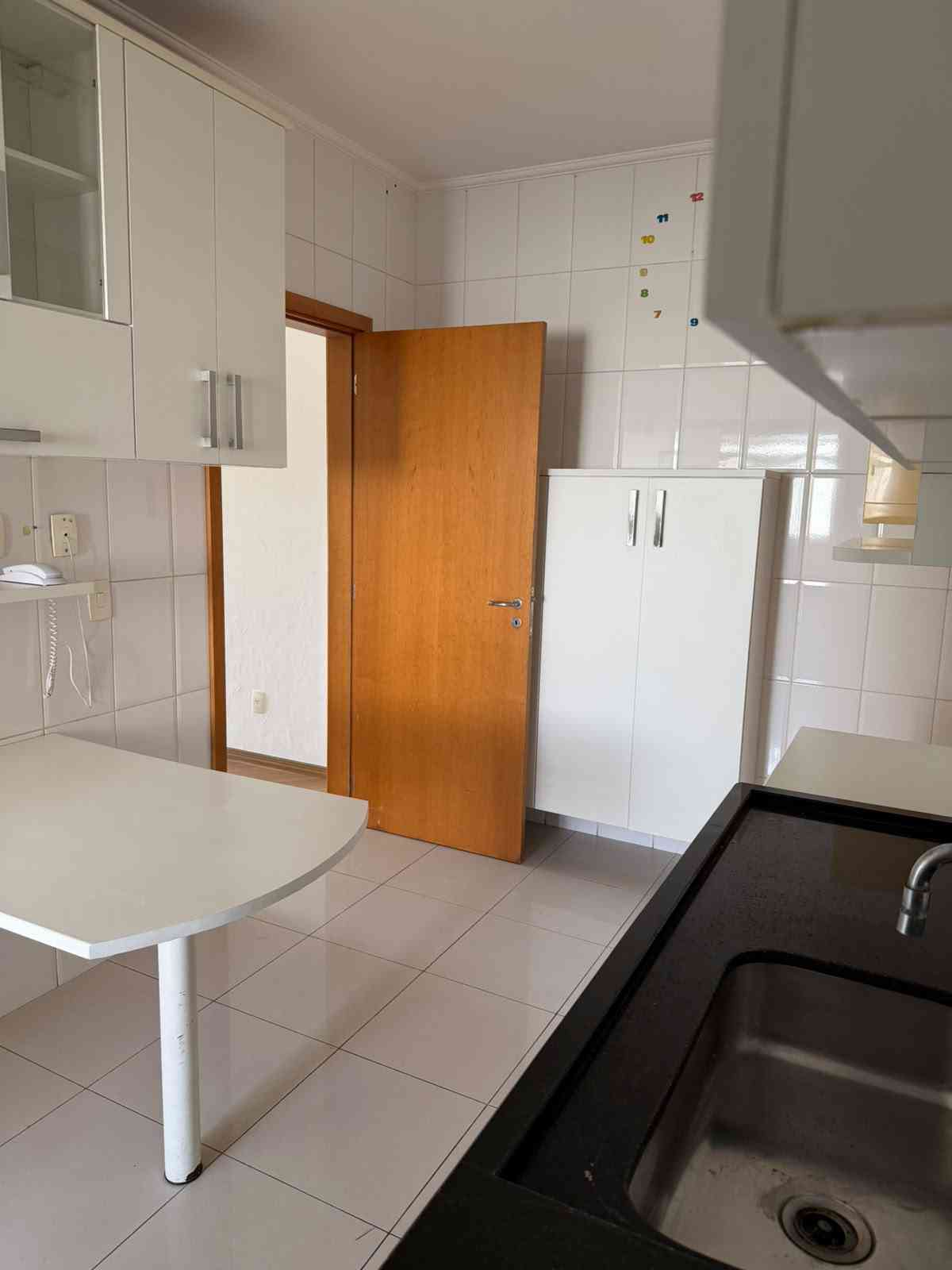Apto 113m² no Resort Tamboré - 3 Dorms (1 Suíte), 2 Vagas e Lazer de Clube