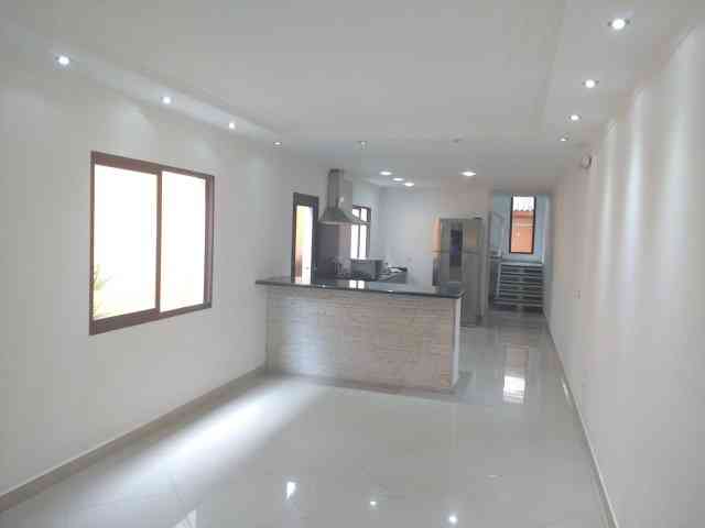 LINDO SOBRADO NO JD. JOVAIA COM SÓTON