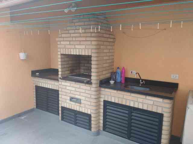 LINDO SOBRADO NO JD. JOVAIA COM SÓTON