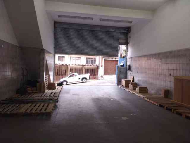 GALPÃO COM 210,00 M² NO MACEDO