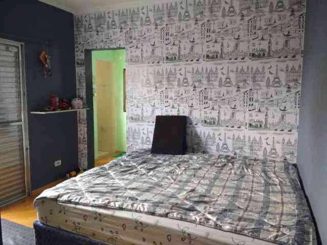 SOBRADO NO COCAIA COM 03 SUÍTES