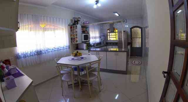 Sobrado com 03 Dormts REF.: 3205