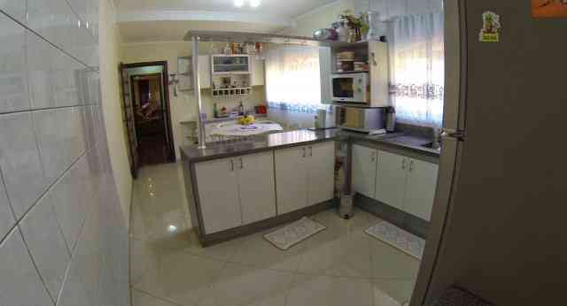 Sobrado com 03 Dormts REF.: 3205