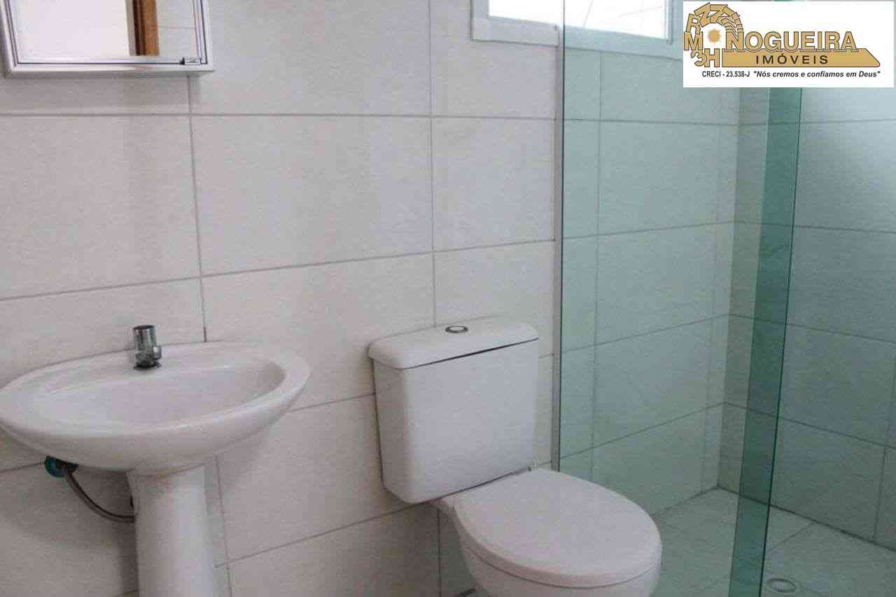 APTO NA PRAIA GRANDE - VILA TUPI REF.: 3222