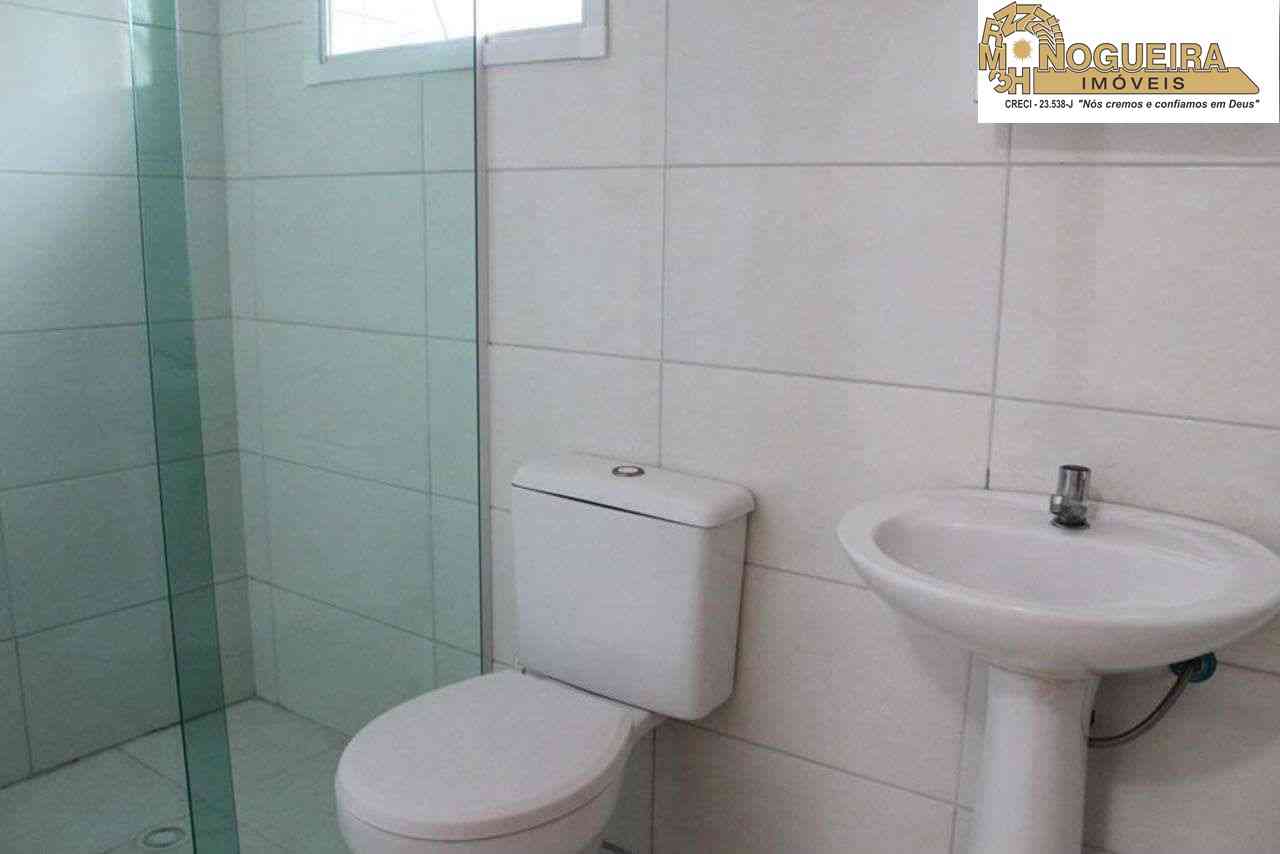 APTO NA PRAIA GRANDE - VILA TUPI REF.: 3222