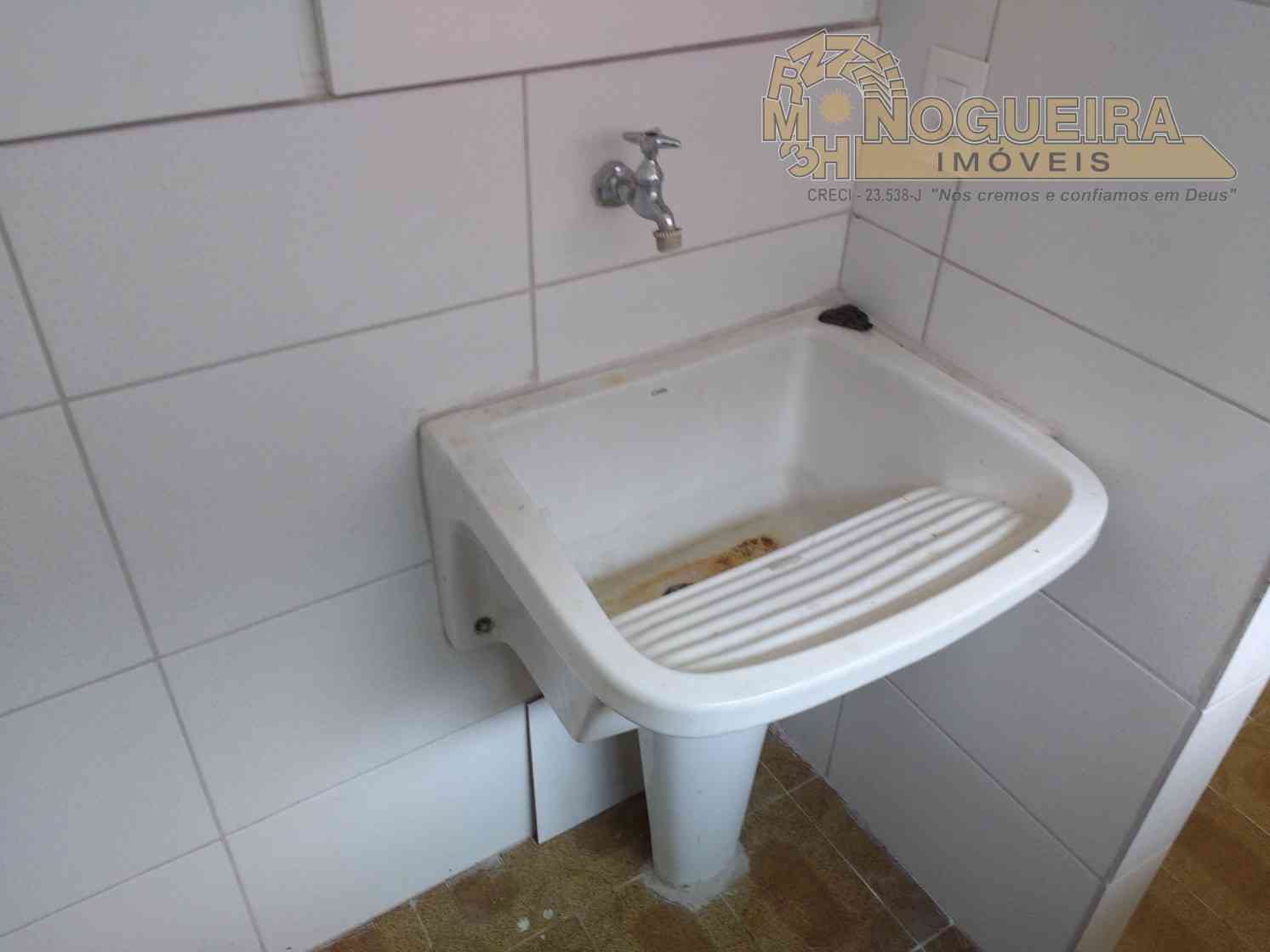 Apartamento Condomínio São Paulo Pq. Cecap 1  Andar