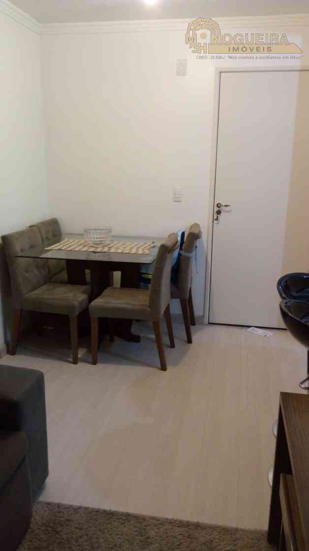 APTO NA VILA RIO REF.: 3545