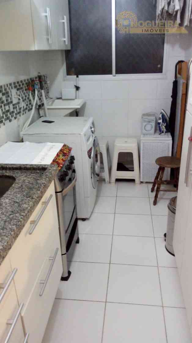 APTO NA VILA RIO REF.: 3545