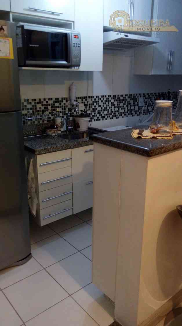 APTO NA VILA RIO REF.: 3545